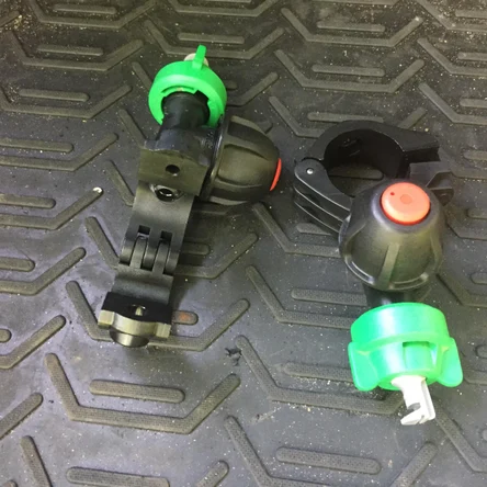 Форсунка орошения вальца с клапаном